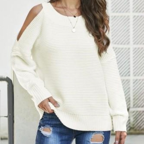Sweaters - 💕Mackenzie💕 in Ivory (also in gray “bullet”)